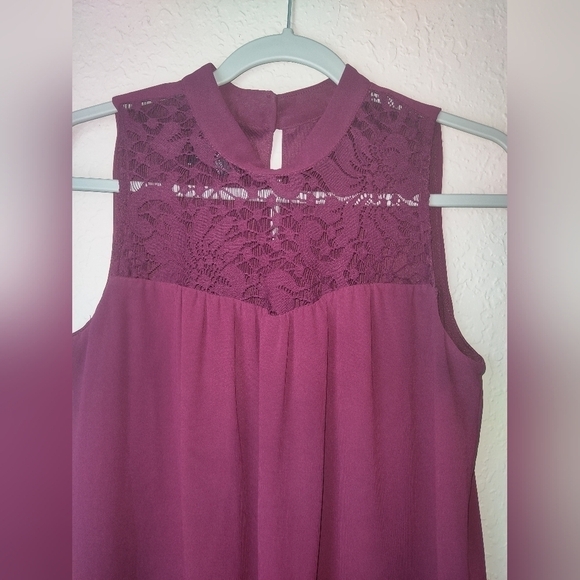 A. BYER Burgundy Lace Mini Dress size M - Picture 4 of 10